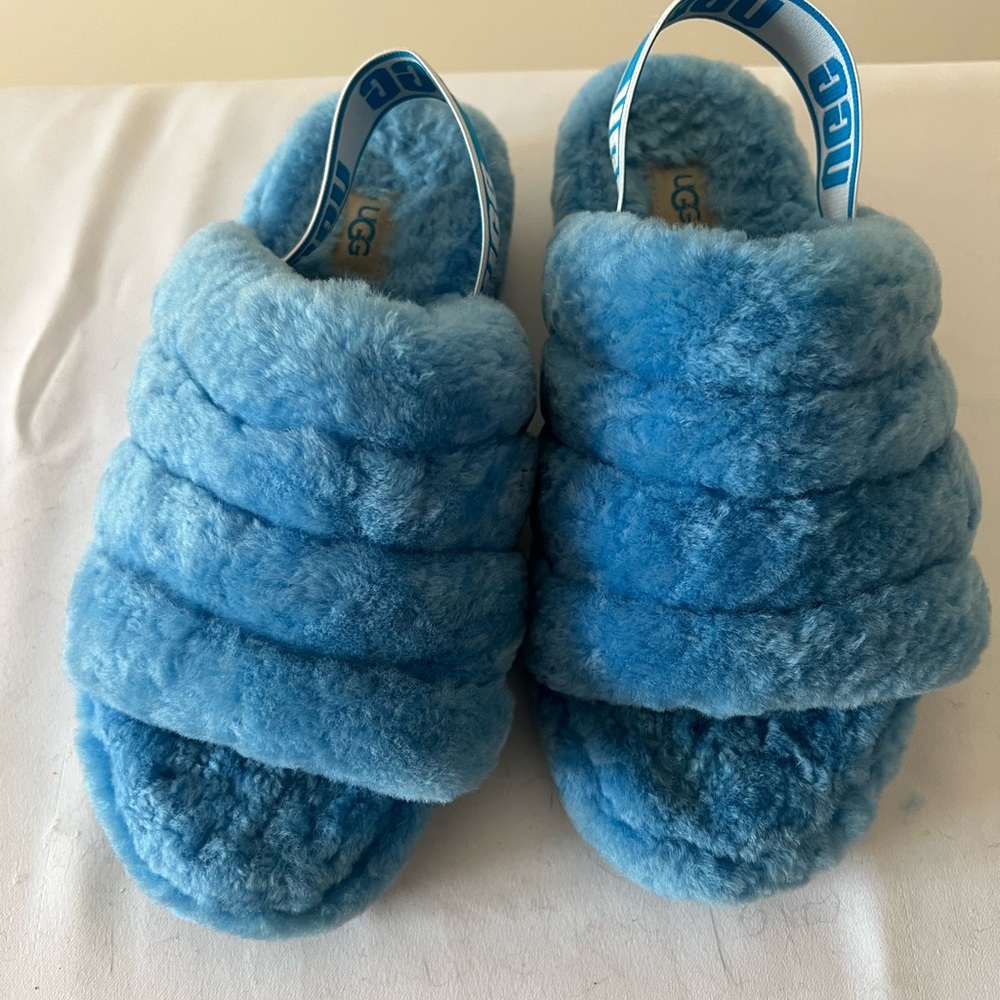 Uggs Slippers - image 2